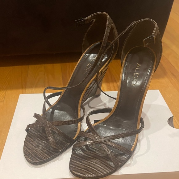 Stappy wedge heel sandals - Picture 2 of 4